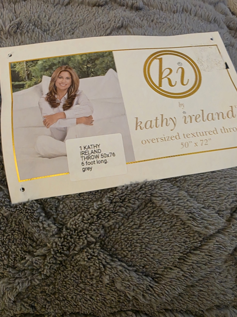 kathy ireland Plush Oversized Textured Throw Blanket - Grey